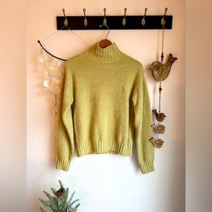 NA-KD round, hi-neck knitted sweater. Size Smalll.